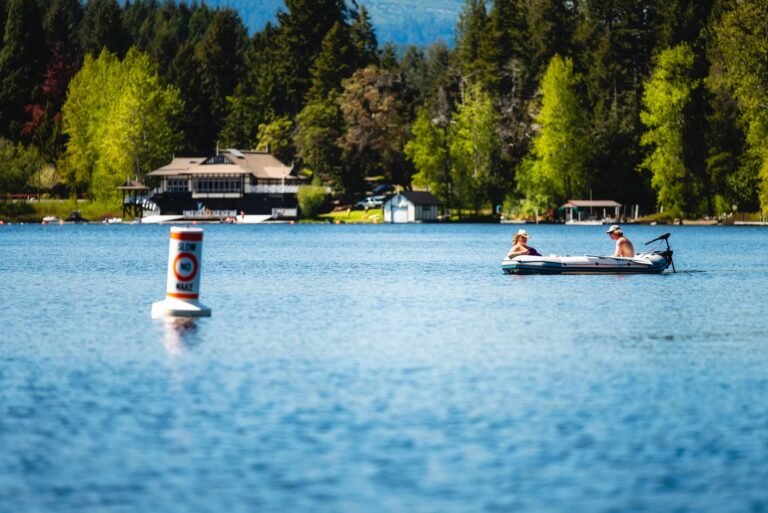 How to Sight in Open Water Without Losing Rhythm
